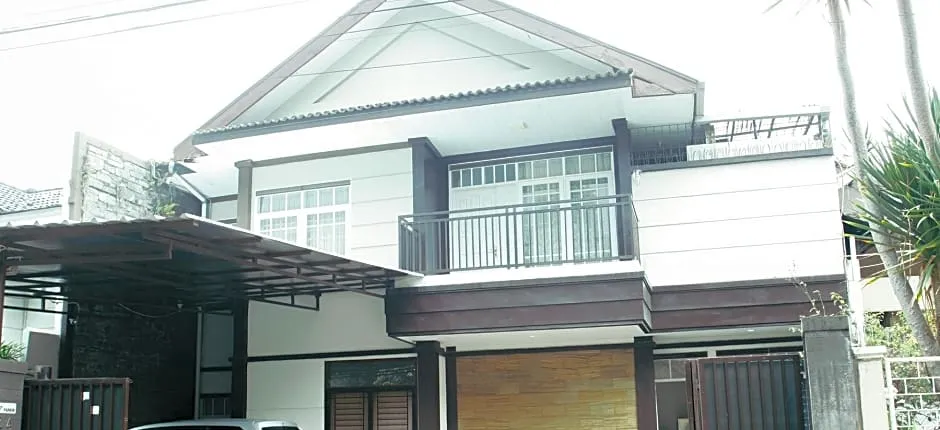 Happy House Bandung
