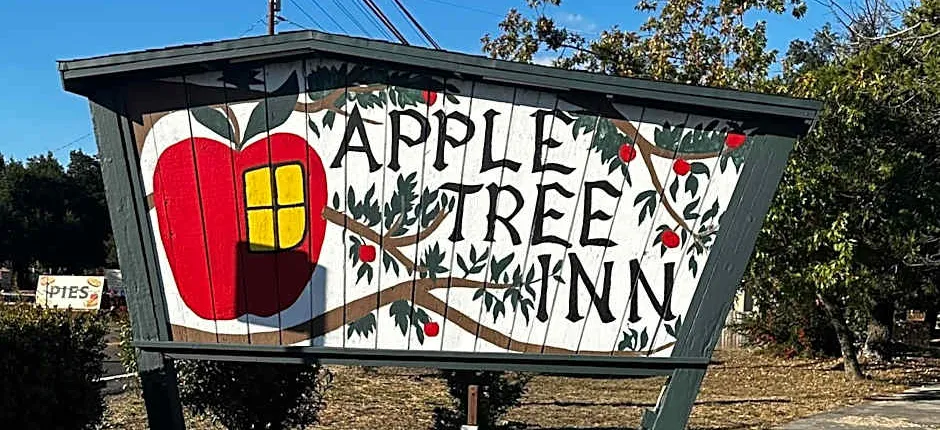 Apple Tree Inn