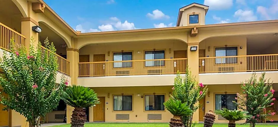 Americas Best Value Inn & Suites Tomball