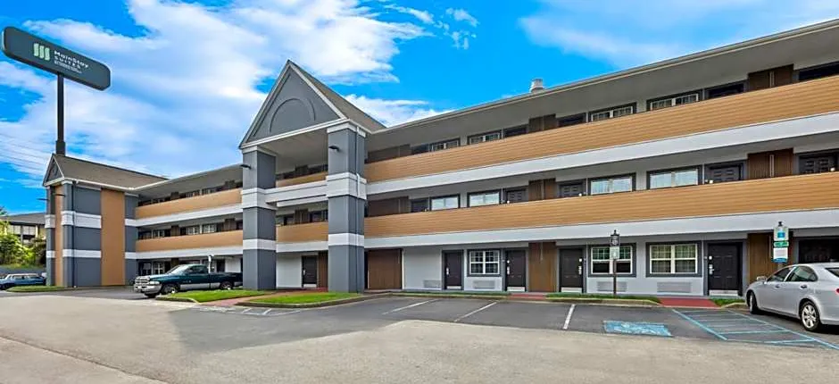 MainStay Suites Knoxville - Cedar Bluff