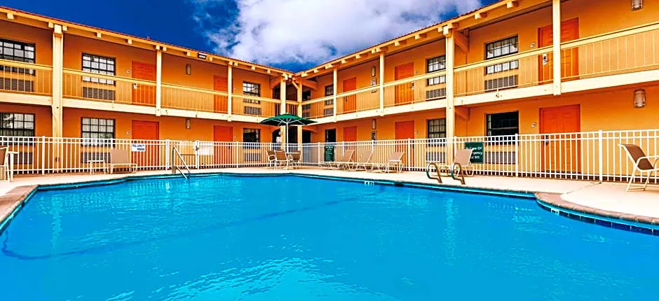 La Quinta Inn & Suites by Wyndham Odessa