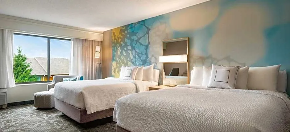 Courtyard by Marriott Dayton North