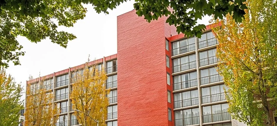 Red Lion Inn & Suites Olympia, Governor Hotel