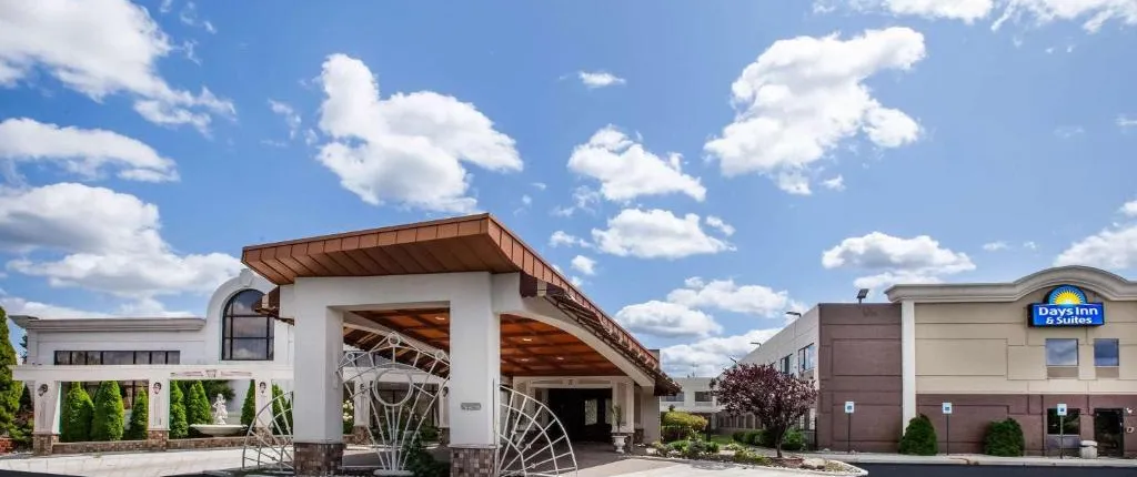 Days Inn & Suites by Wyndham Rochester Hills MI