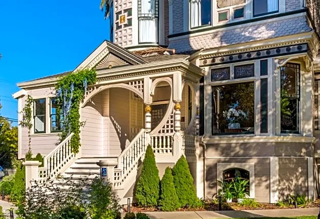 The George - Luxury Boutique Inn