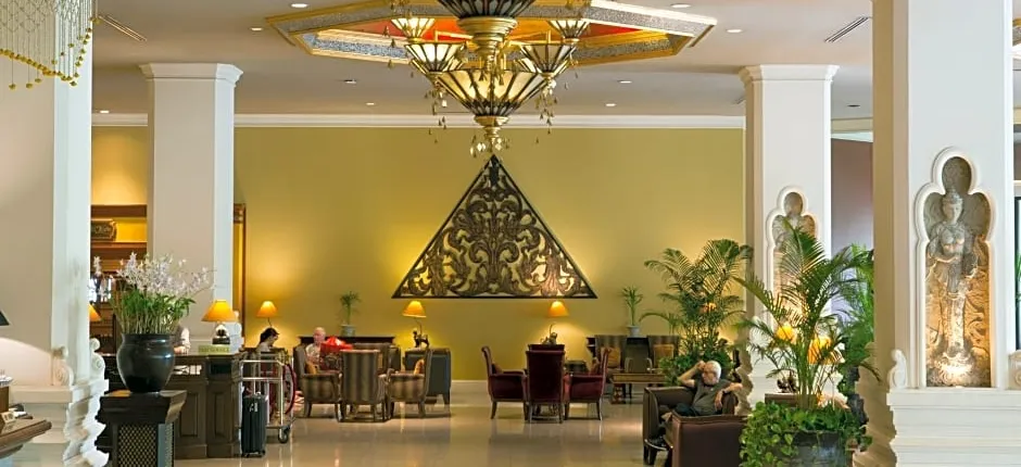 Chiang Mai Plaza Hotel