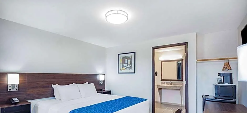 Travelodge by Wyndham Newport