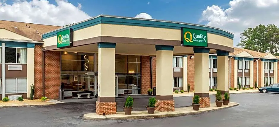 Quality Inn & Suites Apex-Holly Springs