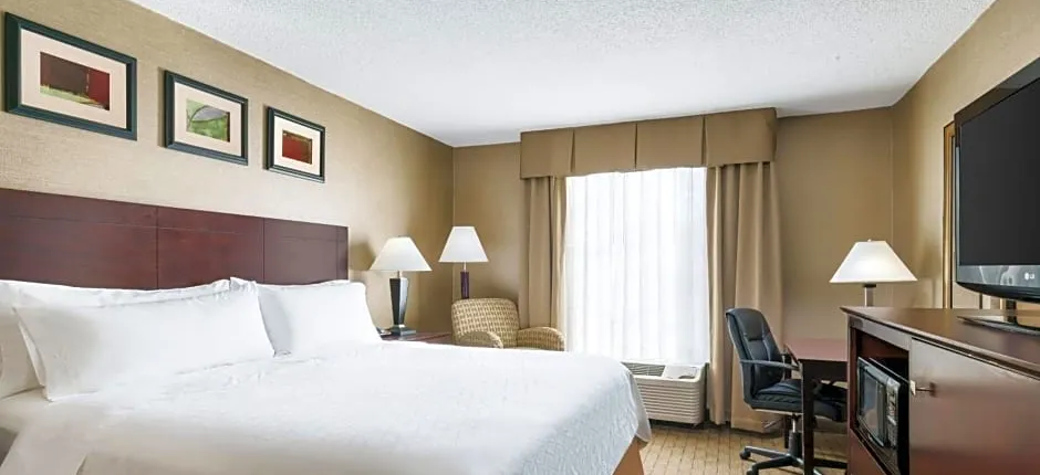 Holiday Inn Express Boston Brockton By IHG