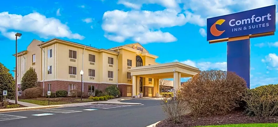 Comfort Inn & Suites