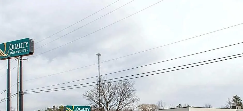 Quality Inn & Suites Fairview - Erie