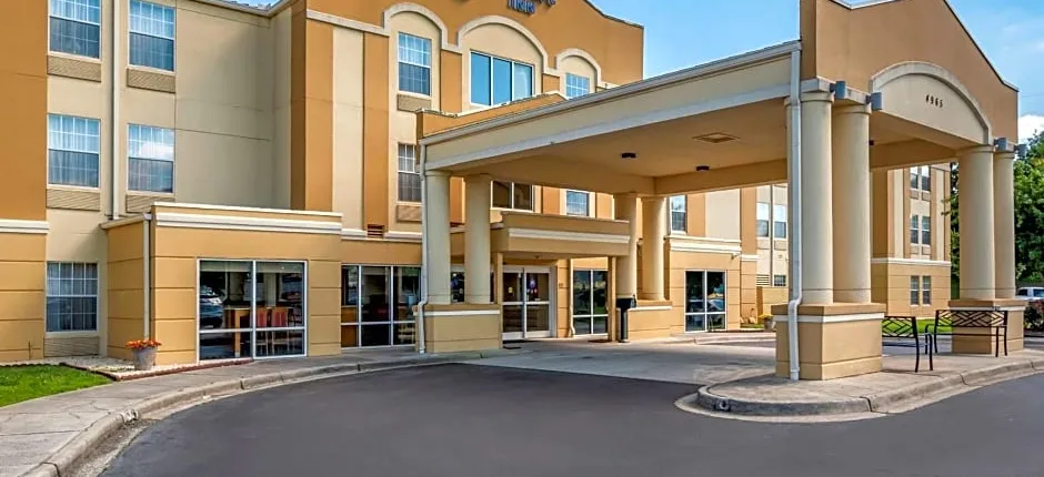 Comfort Inn Birmingham - Irondale