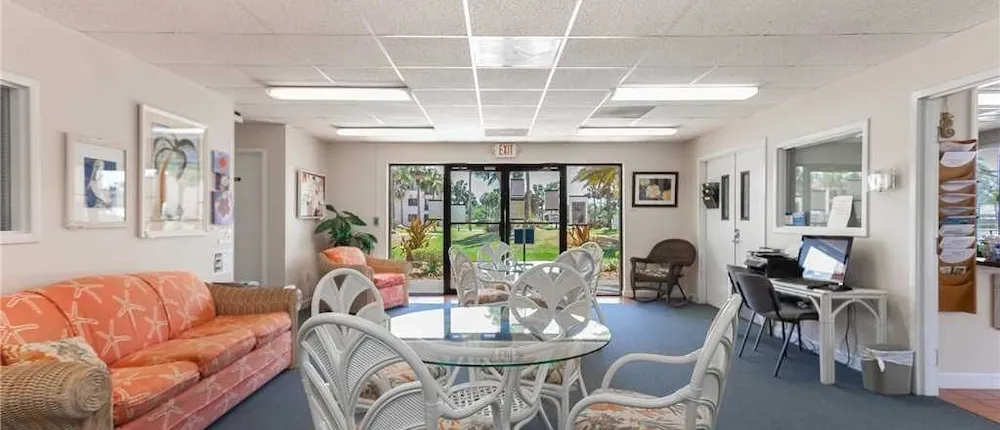 Ocean Village Club R22