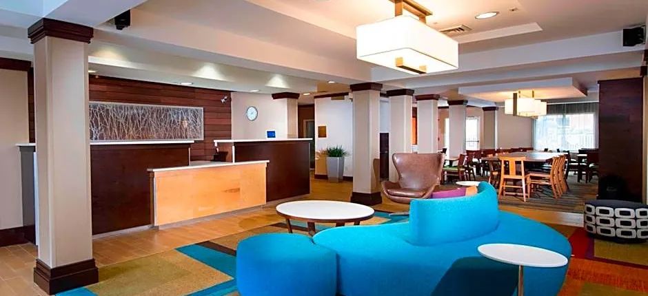 Fairfield Inn & Suites by Marriott Charleston North/University Area