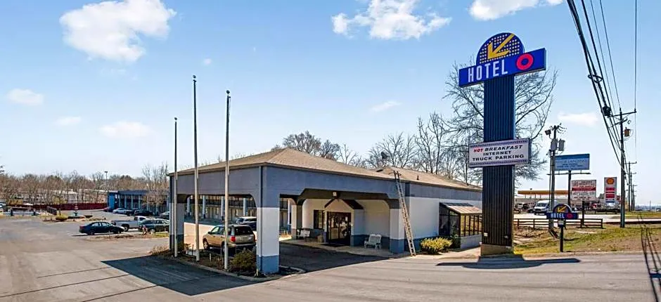 Hotel O Columbia Downtown near I-65