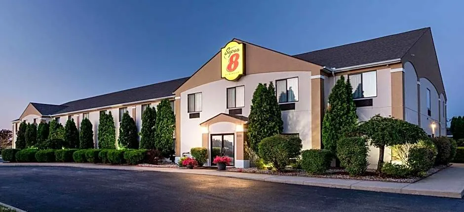 Super 8 by Wyndham Goshen