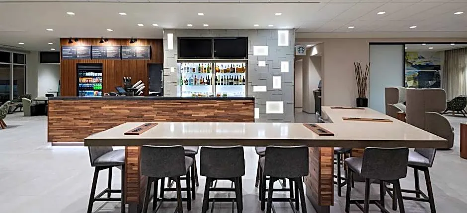 Courtyard by Marriott Jackson Madison