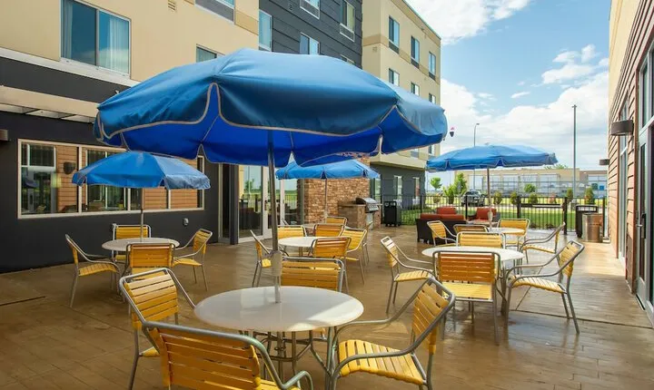 Fairfield Inn & Suites Jamestown