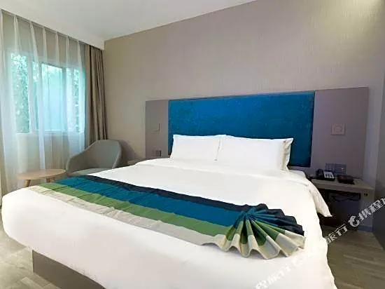 Homeinn Selected (Xinghua Yingwu Middle Road, Hyde International）