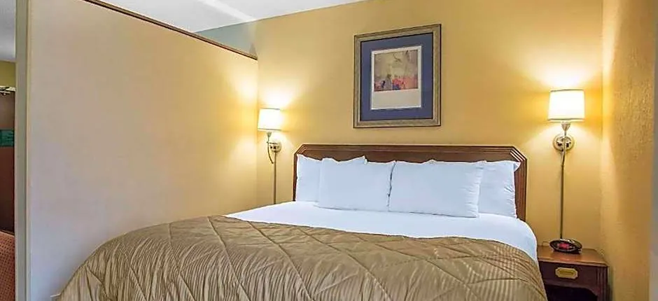 Howard Johnson by Wyndham Merrillville