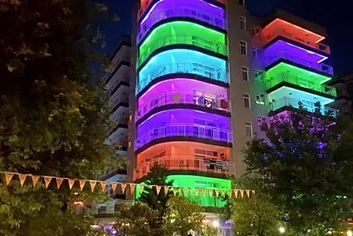 Carmen Suite Hotel
