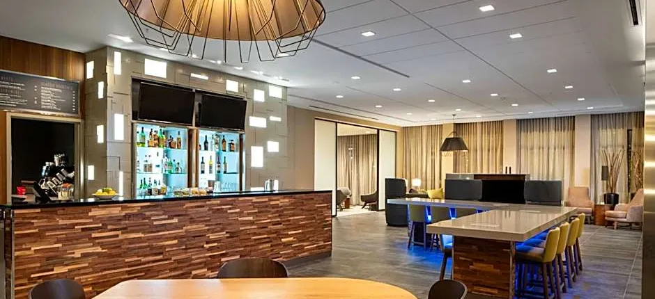 Courtyard by Marriott Lafayette South