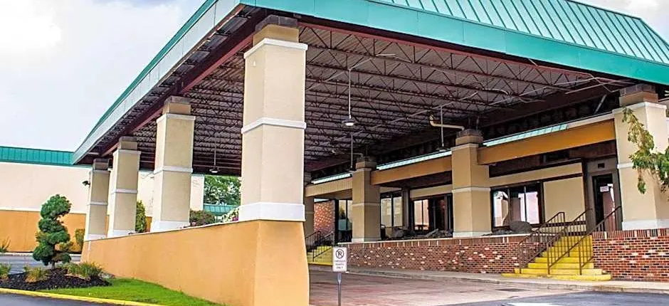 Wilkes-Barre Inn & Suites