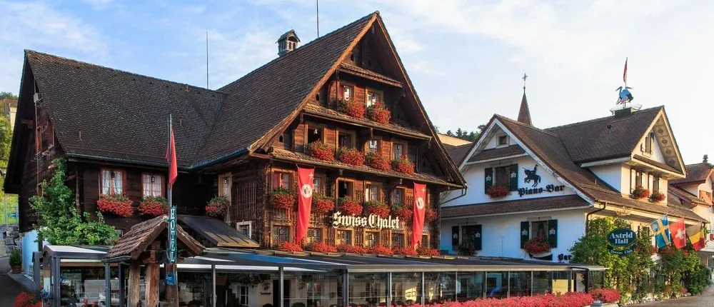 Swiss-Chalet Merlischachen - Historik Chalet-Hotel Lodge