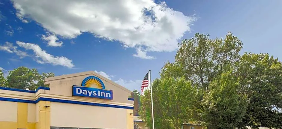 Days Inn by Wyndham Portage/Indiana Dunes National Park
