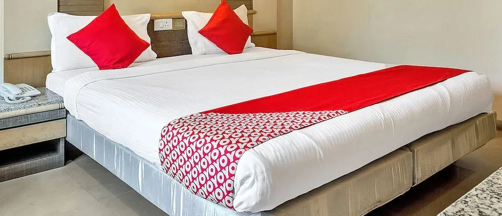 OYO 11089 Hotel Deccan 8