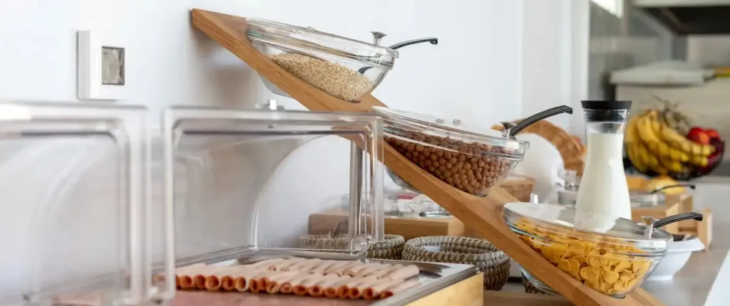 Kouros Home and Suites