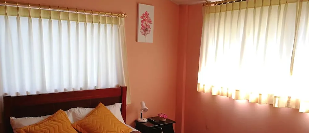 Chapelet Hostal