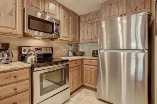 Village at Breckenridge Condos Sleeps 8 - Ski in Out + Walk downtown 2 Bedroom Apts by RedAwning
