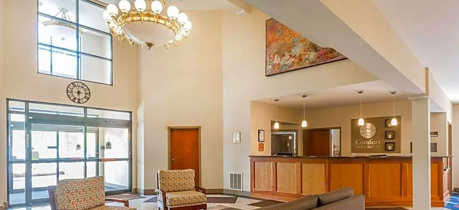 Comfort Inn & Suites South Burlington near University