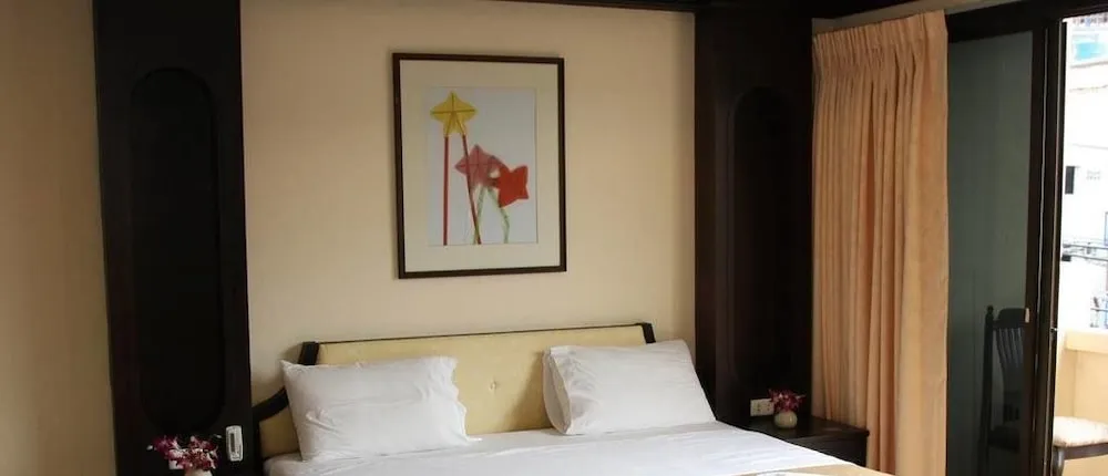 Cottonian Inn, Phuket