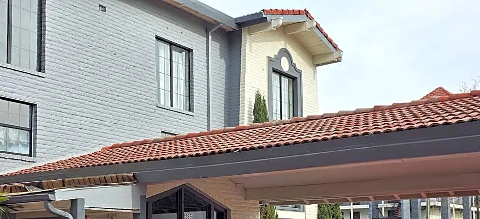 Knights Inn - Lithonia