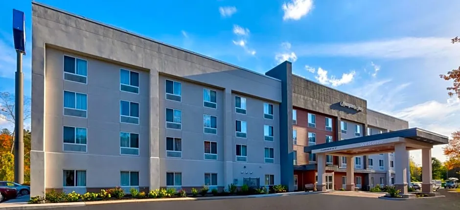 Hampton Inn By Hilton Waterbury