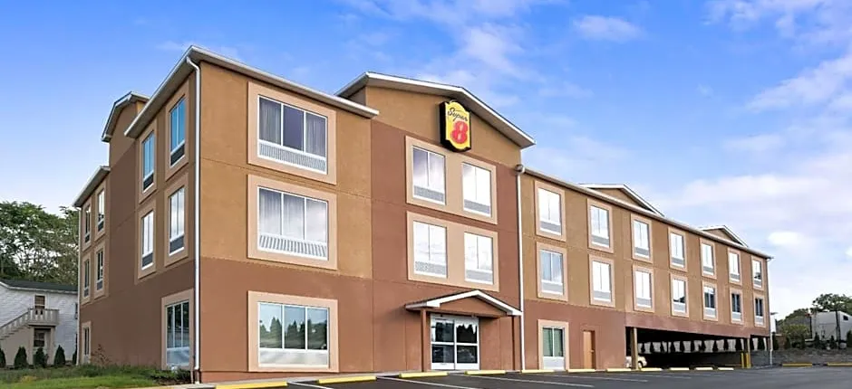 Super 8 by Wyndham Hershey