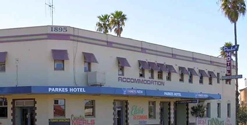 Parkes Hotel