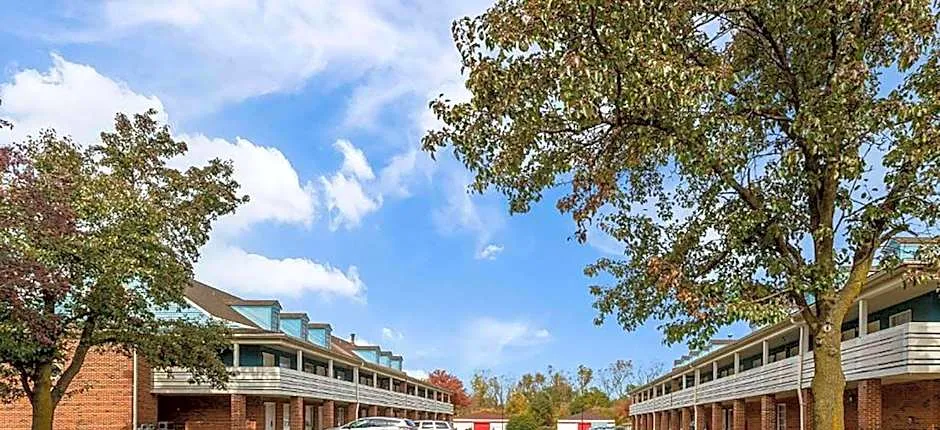 Travelodge by Wyndham Canton-Livonia Area, MI