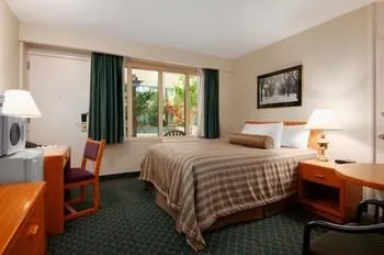 Travelodge Winnipeg East