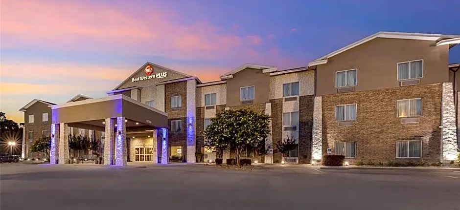 Best Western Plus Sand Bass Inn & Suites