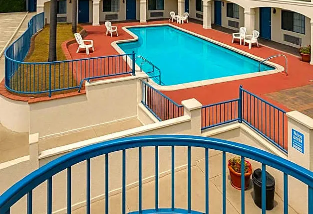 LYFE INN & SUITES by AGA - LAX Airport