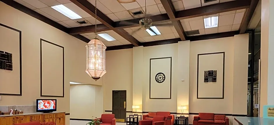 Rest Inn - Extended Stay, I-40 Airport, Wedding & Event Center