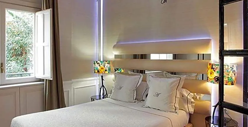 ApartaSuites Satellite by Abalu Hotels