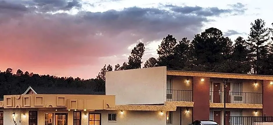Kings House Motor Hotel, a Dazzler Select by Wyndham