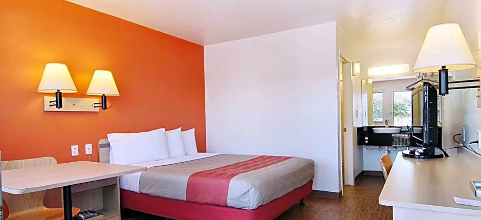 Motel 6-San Angelo, TX