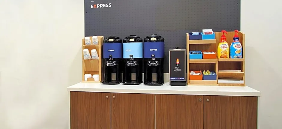 Holiday Inn Express Corning By IHG