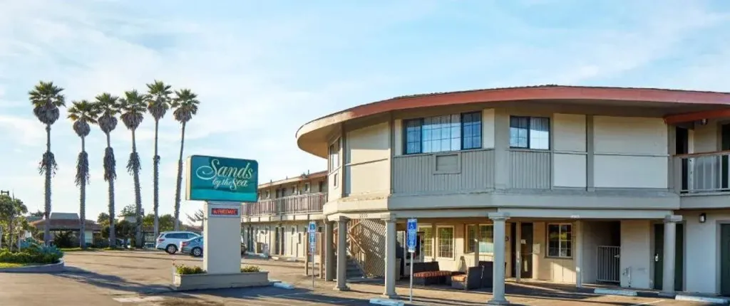 Sands By The Sea Motel