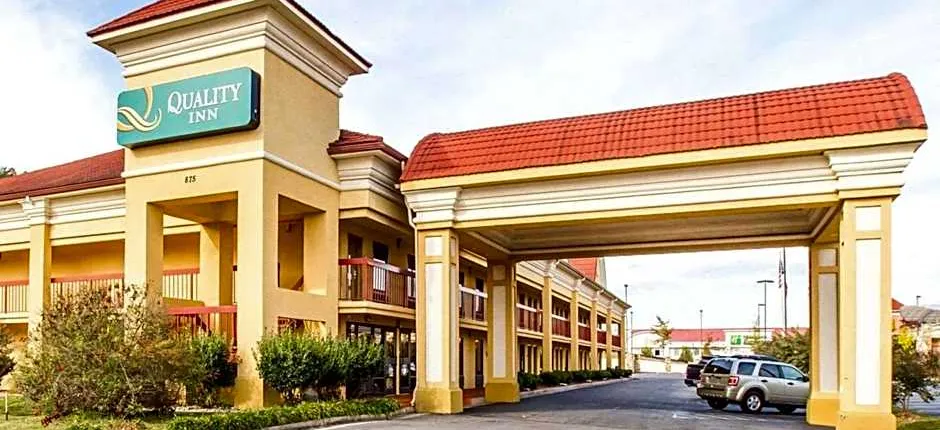 Quality Inn Dalton